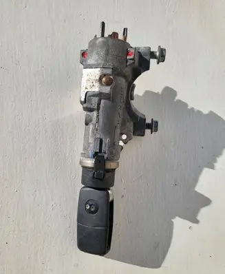 Volkswagen PASSAT B5.5 Ignition lock 4B0905851N