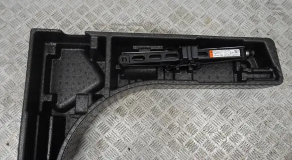 Ford Kuga III Other trunk/boot trim element LJ6BS310B16