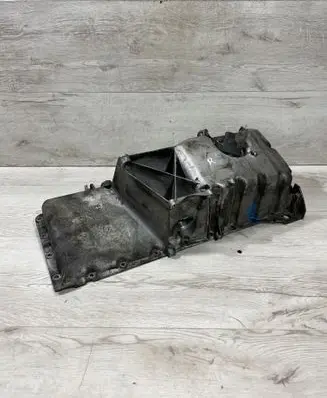 BMW X5 E70 Oil sump 11137796 7567723