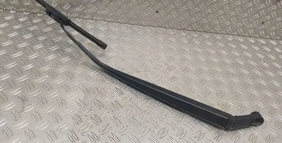 Toyota Auris E180 Windshield/front glass wiper blade 