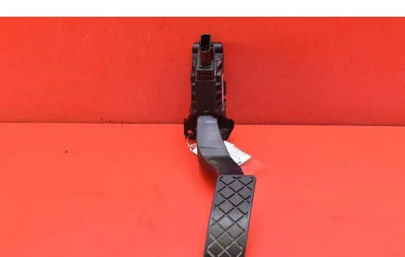 Skoda Octavia Mk3 (5E) Accelerator throttle pedal 5Q1723503H