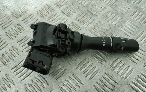 Toyota Yaris Wiper speed switch 0D19017F936