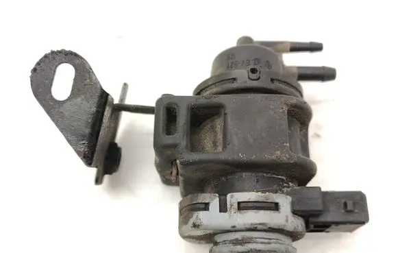 Renault Espace - Grand espace IV Vacuum valve 8200575400