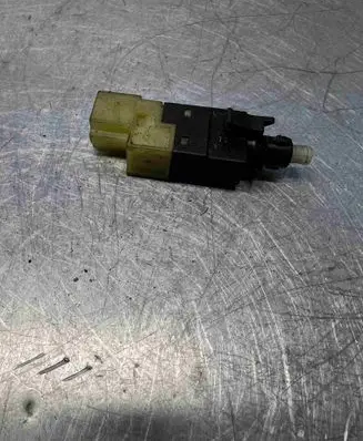 Mercedes-Benz E W211 Brake pedal sensor switch A0015454409