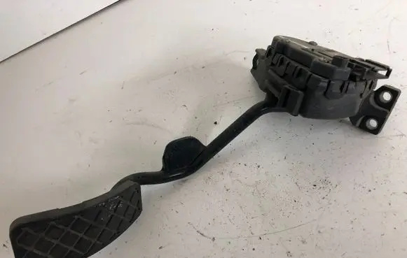 Audi A4 S4 B6 8E 8H Accelerator throttle pedal 8E2721523A