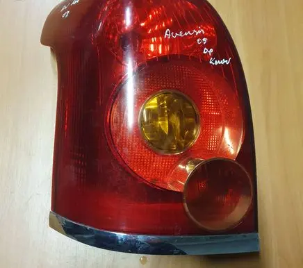 Toyota Avensis T250 Rear/tail lights KOITO0550