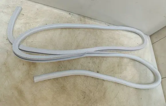 Opel Corsa F Sunroof sealing rubber 