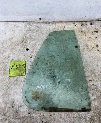 Volkswagen Golf IV Rear door window glass