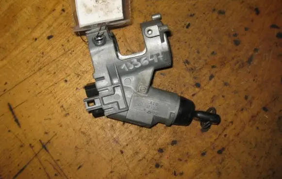 Seat Toledo I (1L) Ignition lock