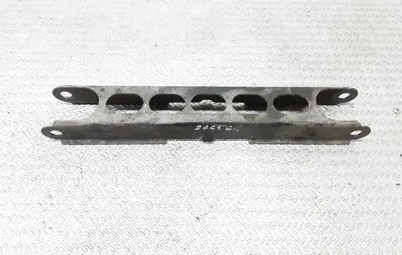 Rear control arm