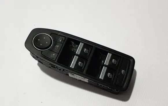 Renault Arkana Electric window control switch 254015831R