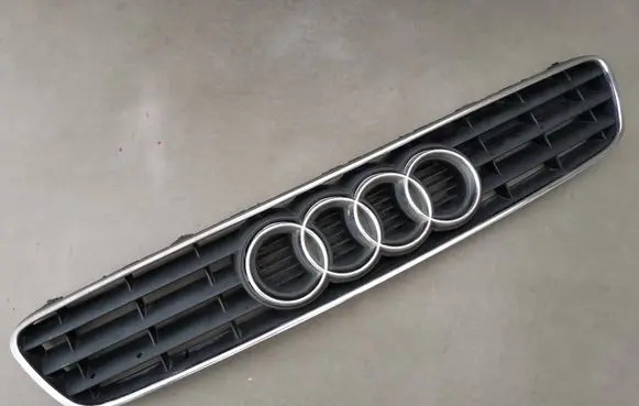 Audi A3 S3 8L Front grill 8L0807683