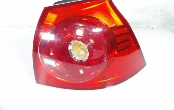 Volkswagen Golf V Rear/tail lights 4VFX-13404-AB