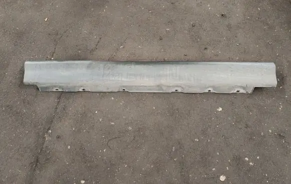 BMW X5 E53 Sill 8408706