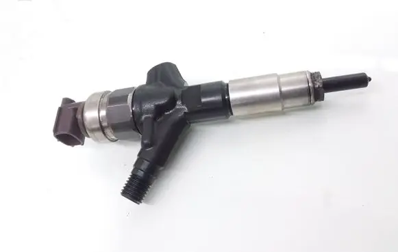 Subaru Forester SH Fuel injector 16613AA030