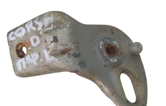 Opel Corsa D Fender mounting bracket 13191156