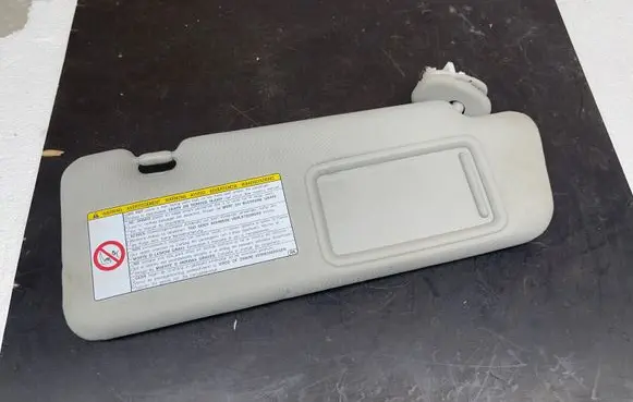Toyota Prius (XW30) Sun visor