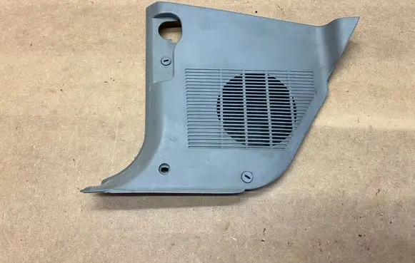BMW 7 E32 Side speaker trim/cover 