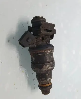 Audi A4 S4 B5 8D Fuel injector 280150446 571