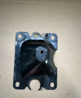 Mercedes-Benz A W177 AMG Radiator mount bracket 1776101902