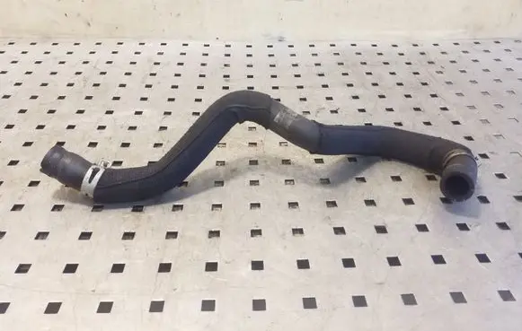 Nissan Juke I F15 Engine coolant pipe/hose 140561FE0B