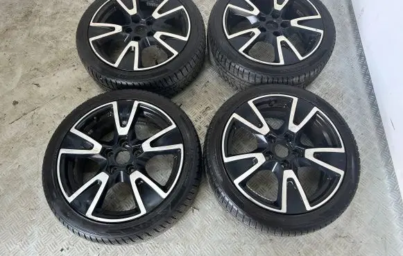 Fiat 500X R17 alloy rim 735602471