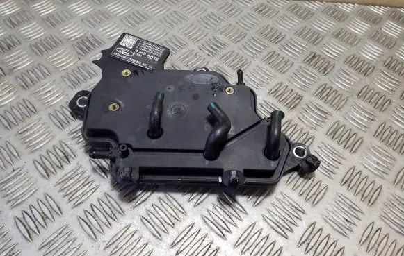 Vacuum air tank