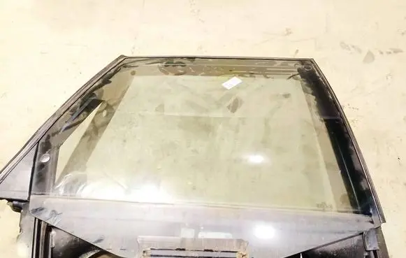 Audi 100 200 5000 C3 Rear door window glass AS2
