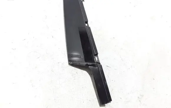 Volvo S60 Front door glass trim molding 32257390