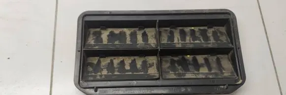Fiat 500X Quarter panel pressure vent