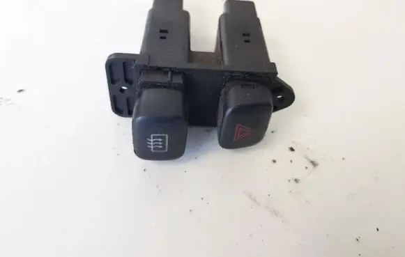 Toyota Corolla E100 Hazard light switch 157127 Tr9012