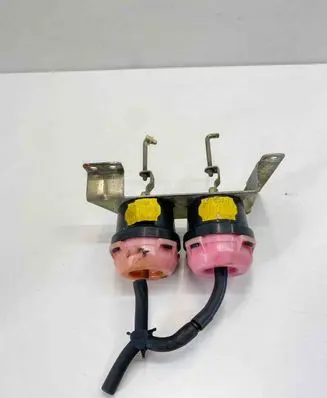 Mercedes-Benz SLC C107 Engine mount vacuum valve 9061802137