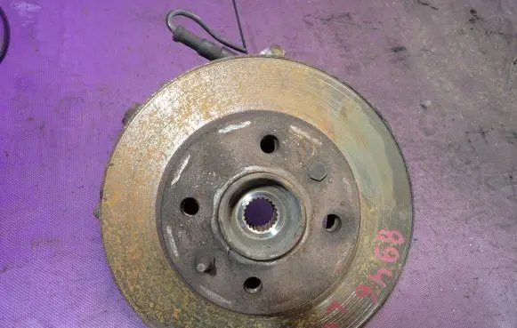 Fiat Seicento/600 Front wheel hub spindle knuckle