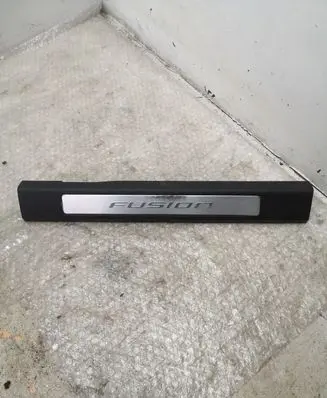 Ford Fusion II Front sill trim cover DS73F13200G