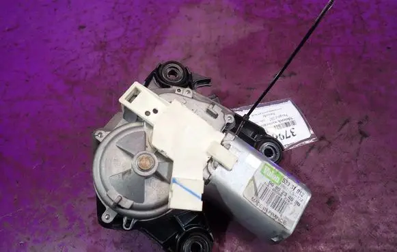 Peugeot 207 CC Rear window wiper motor