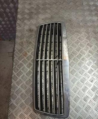 Mercedes-Benz E W210 Front grill 2108880123