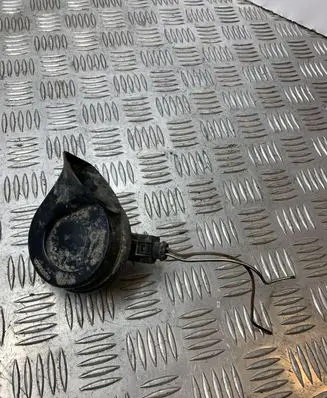 Volkswagen PASSAT B6 Horn signal