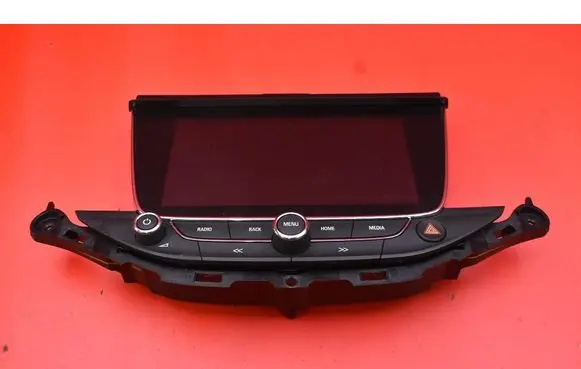 Bedford Astra Radio/CD/DVD/GPS head unit 39042448