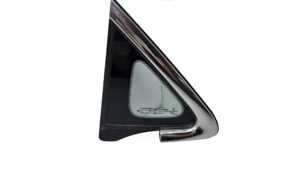 Chrysler Pacifica Front triangle window/glass 68227746AE 43R001229