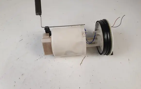 Volkswagen New Beetle In-tank fuel pump 1J0919183C