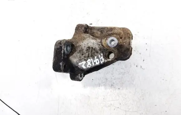 Volvo V70 Engine mounting bracket 86341232