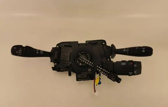 Renault Captur Indicator stalk 255675887R E10670323 P10670323
