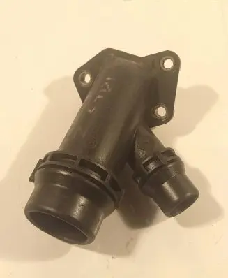 BMW 5 E39 Engine coolant pipe/hose 11122247744