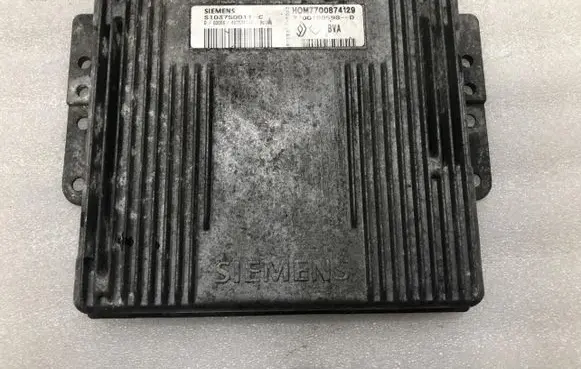 Renault Espace I Engine control unit/module ECU S103750011C