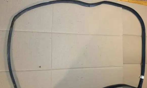 Mercedes-Benz W123 Rubber seal rear door 