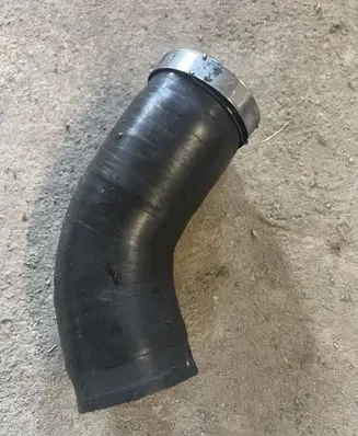 Dodge Nitro Intercooler hose/pipe