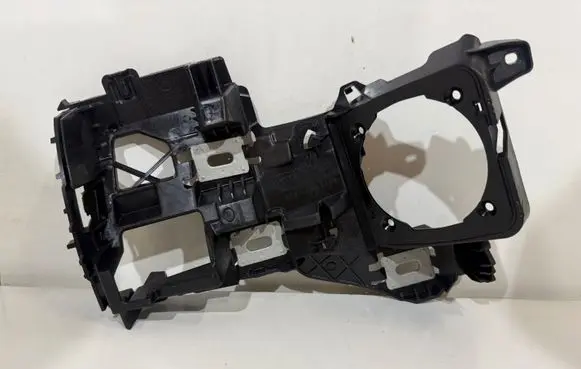 Mercedes-Benz E W213 Fog light bracket A2138851400