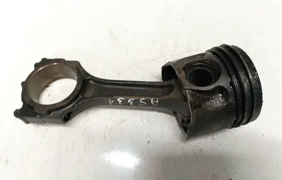 Ford Mondeo Mk III Piston with connecting rod 