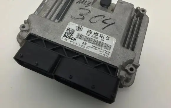 Volkswagen Jetta V Engine control unit/module 03G906021CM 0281012613