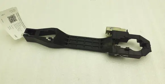 Mitsubishi L200 Front door exterior handle/bracket 